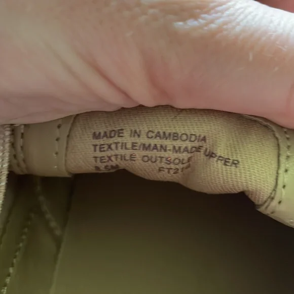 Rose gold slip ons - Picture 4 of 5